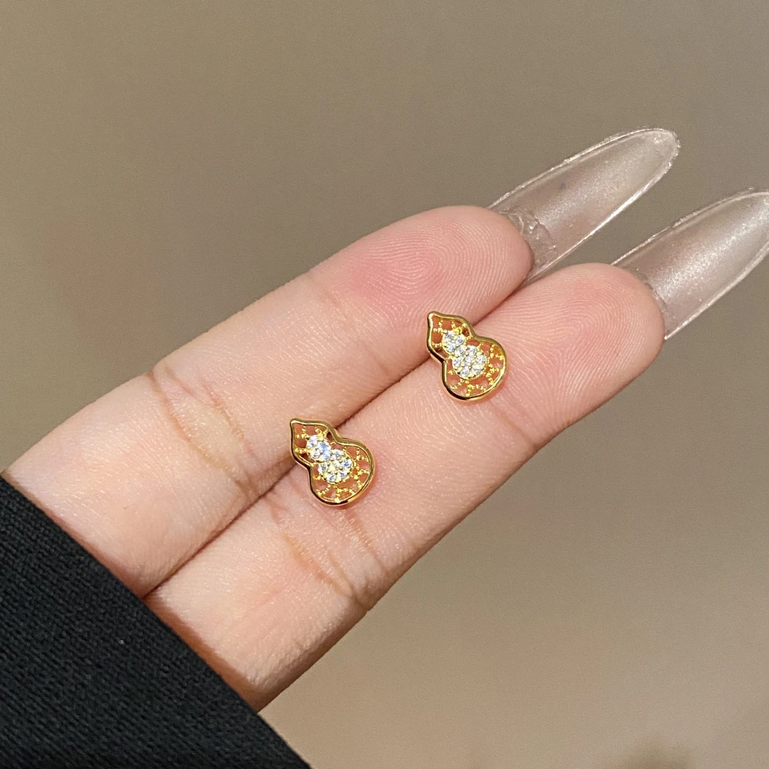 925银合成锆石耳饰 精致温柔设计小众设计镂空葫芦耳钉A3546