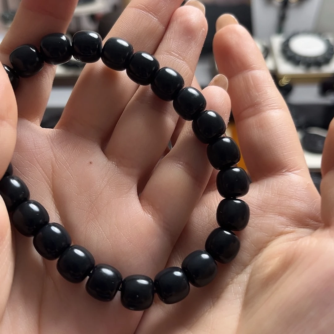 和田玉（墨玉）未镶嵌颈饰卡10老型包容