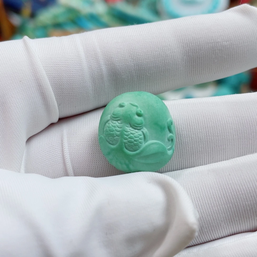 绿松石未镶嵌珠宝奇石