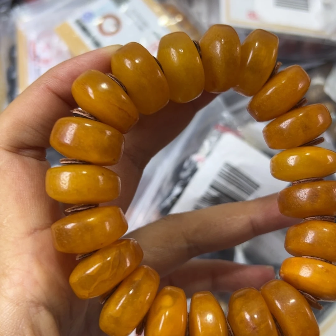未镶嵌琥珀珠宝奇石94