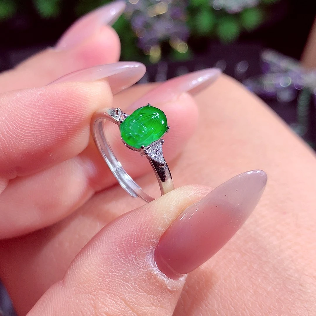 颈饰未镶嵌翡翠天然