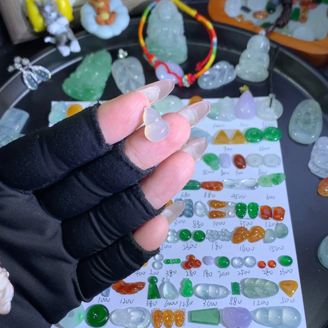 翡翠未镶嵌吊坠(不含链)冰葫芦