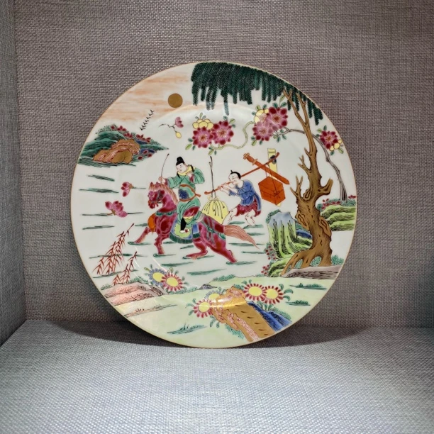 粉彩故事纹盘赏盘