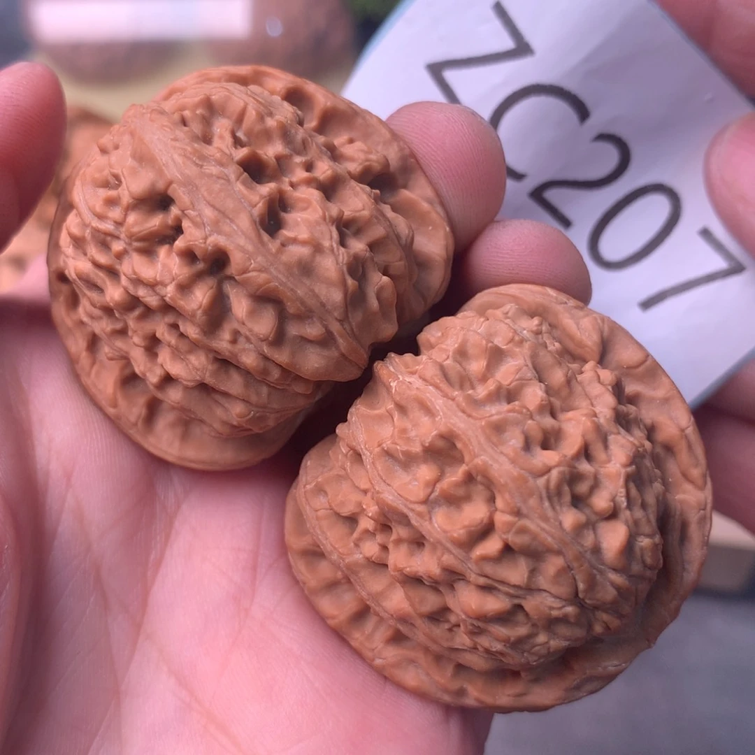 文玩核桃把件红皮球白40