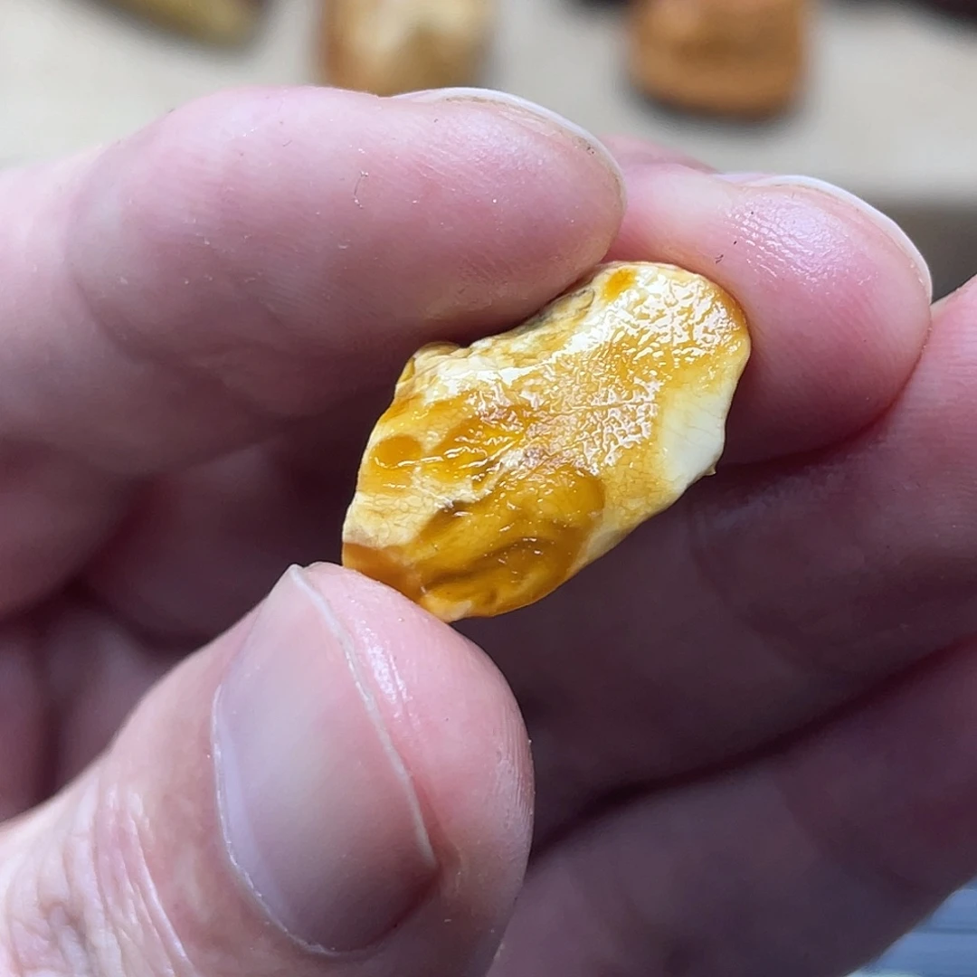 未镶嵌定制琥珀定制