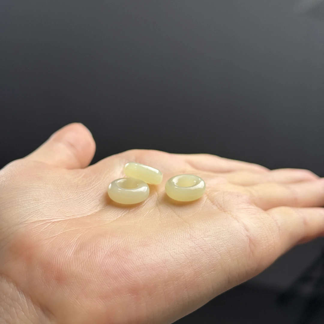 【仔仔臻选】和田玉甜甜圈卡13mm+H300（拍一发一多样性发货）