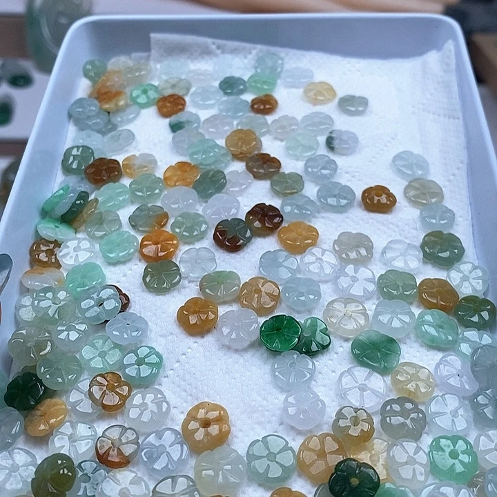 翡翠未镶嵌吊坠(不含链)一个18