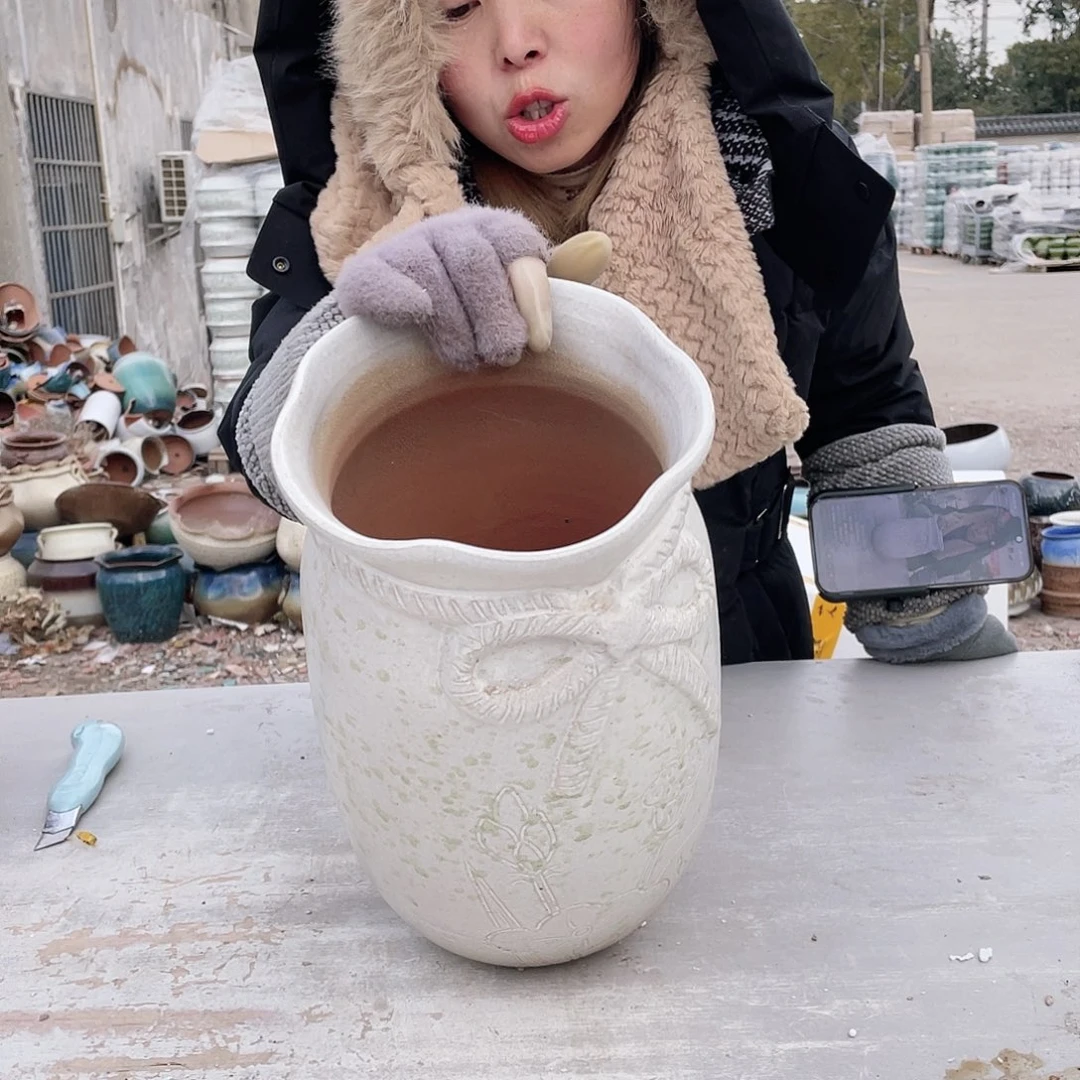 红陶王嫂花盆0116-311