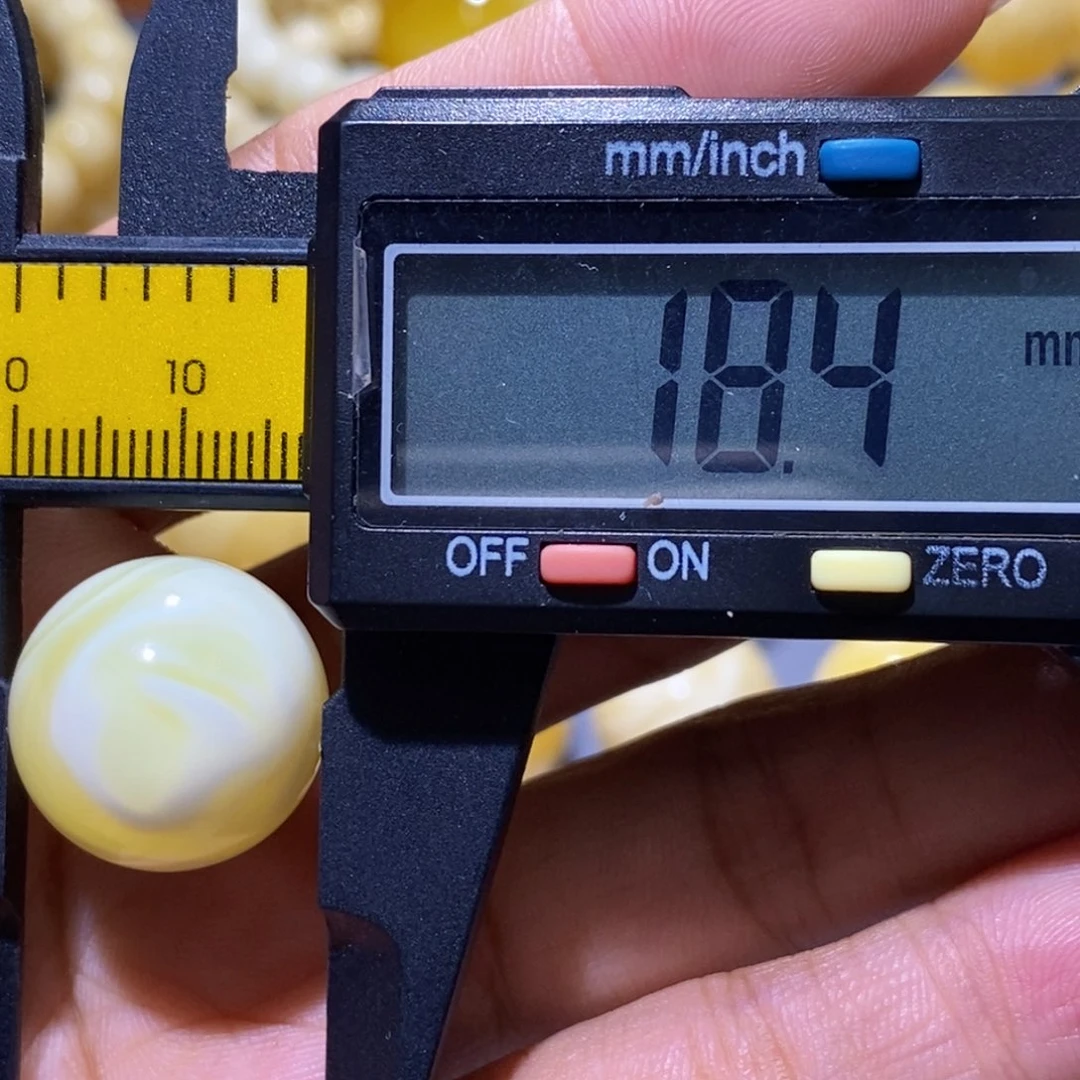未镶嵌蜜蜡珠宝奇石猕**?