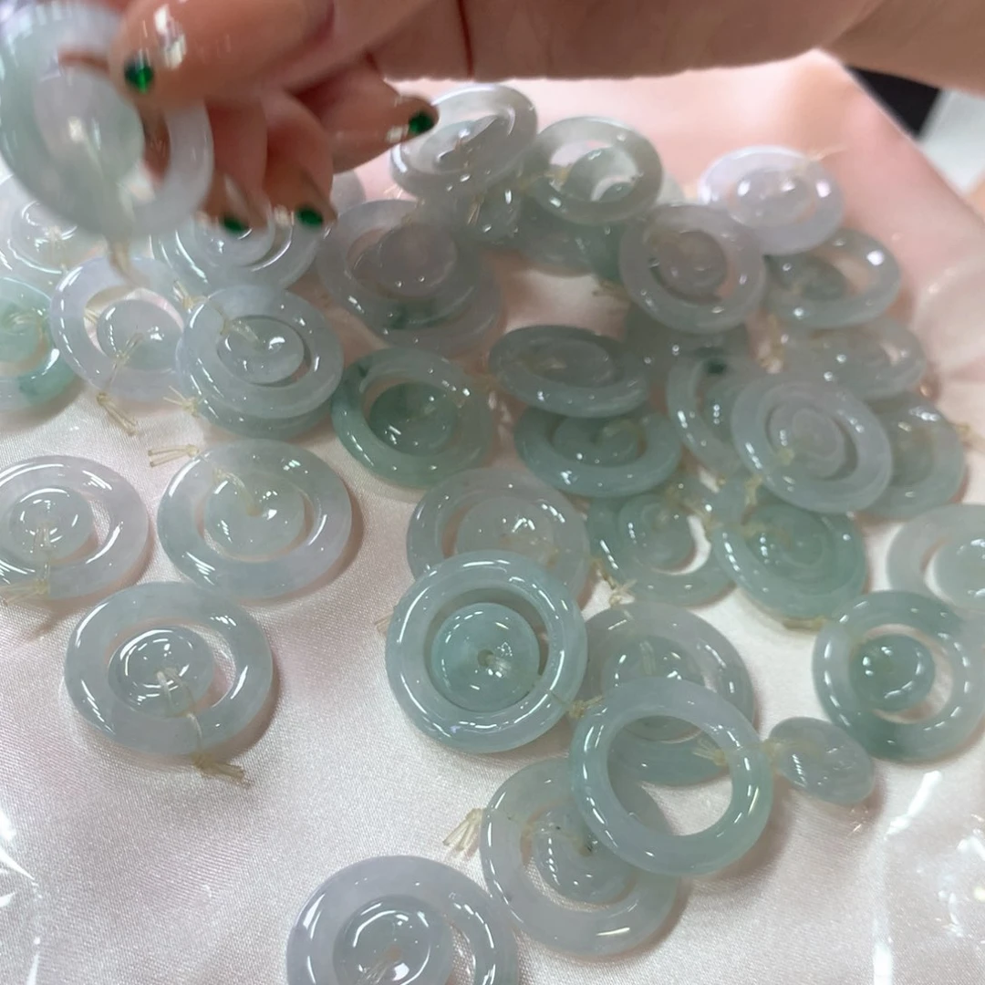 未镶嵌挂件翡翠多样性发一