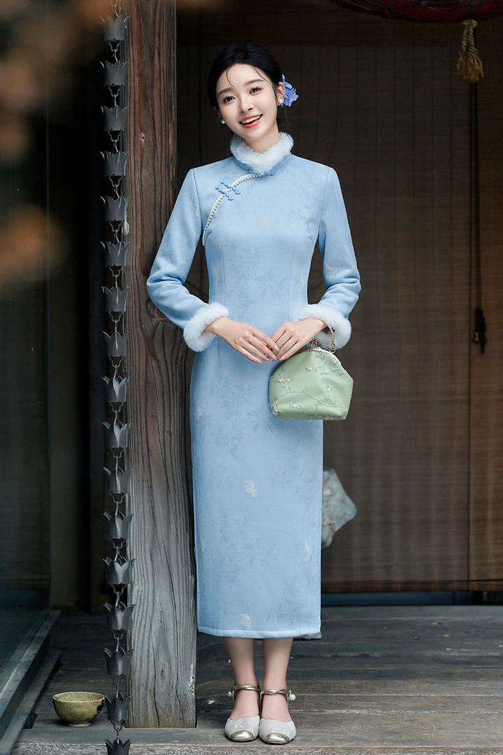 秋冬中式长款加绒2025改良旗袍新款年轻气质款日常细腰修身连衣裙