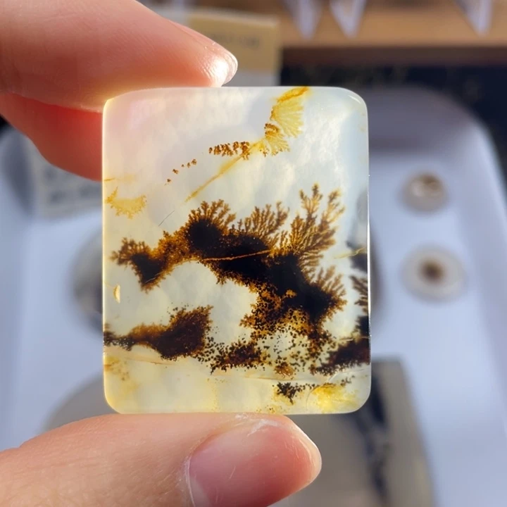 玛瑙/玉髓未镶嵌牌子