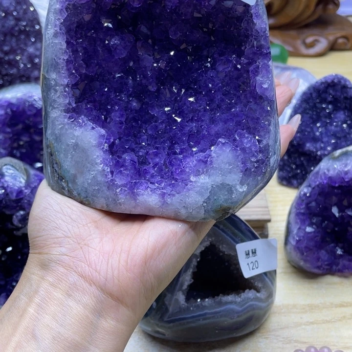 未镶嵌水晶大型摆件（非配饰）