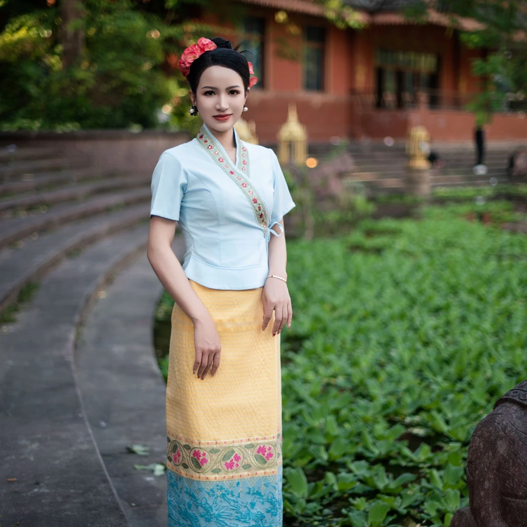泰锦西双版纳傣族传统气质蓝黄撞色新款新中式民族风舞台茶服套装