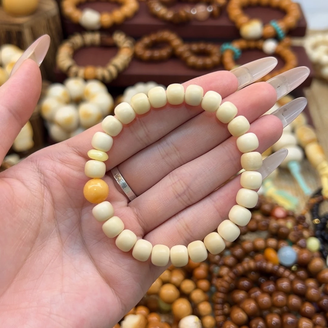 白玉菩提手串搭配圆珠