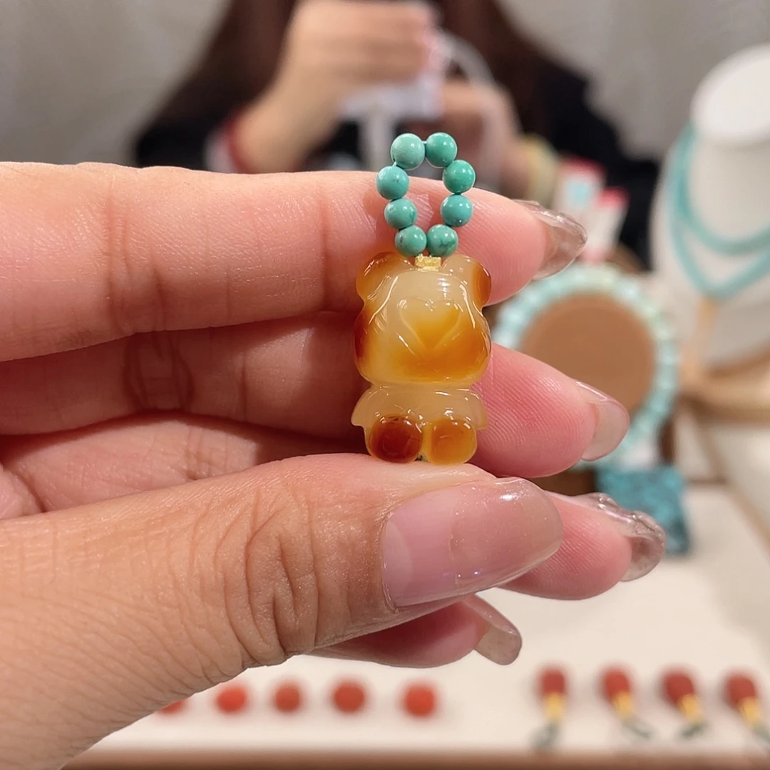 四***然琥珀未镶嵌裸石蜜蜡小熊