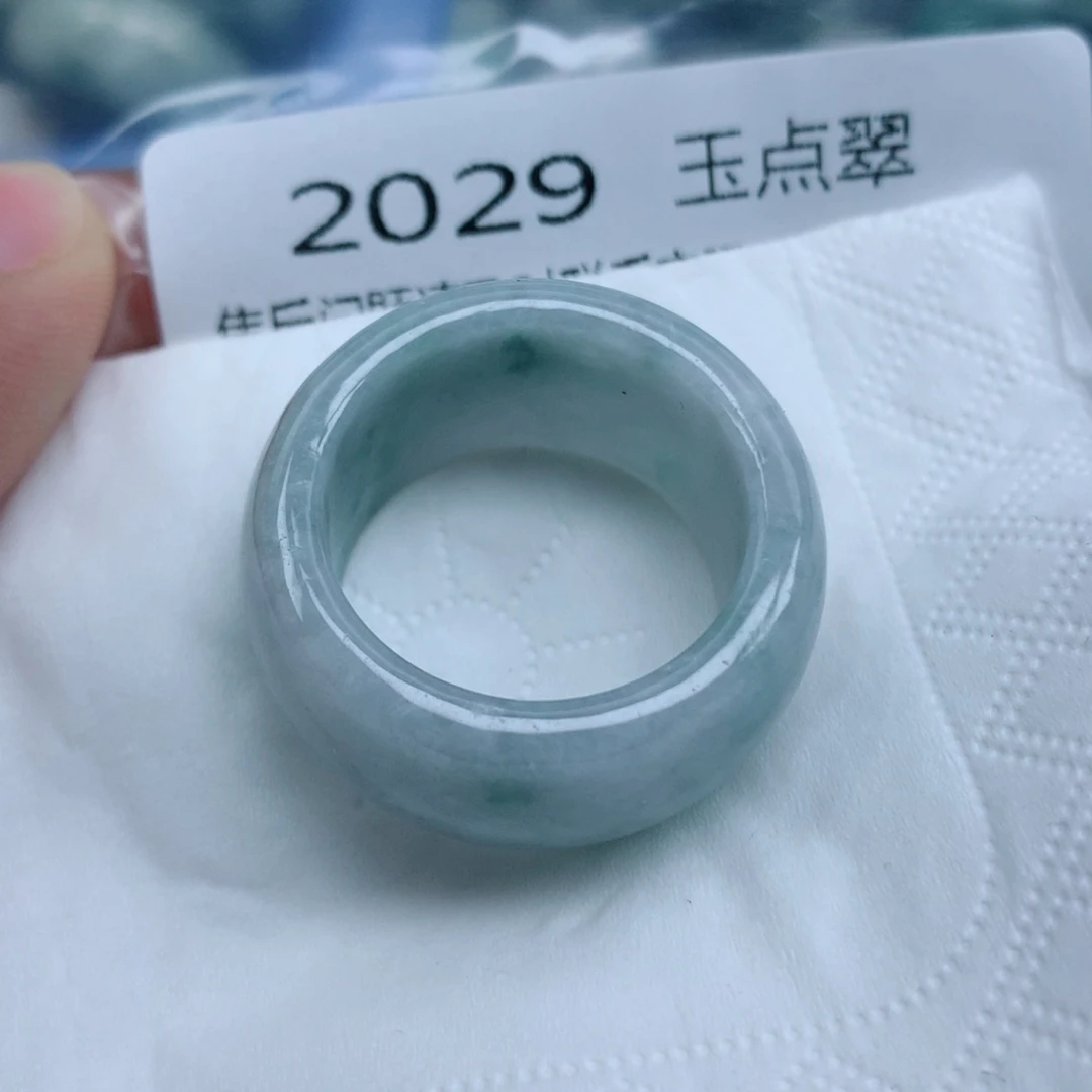 翡翠未镶嵌吊坠(不含链)手串