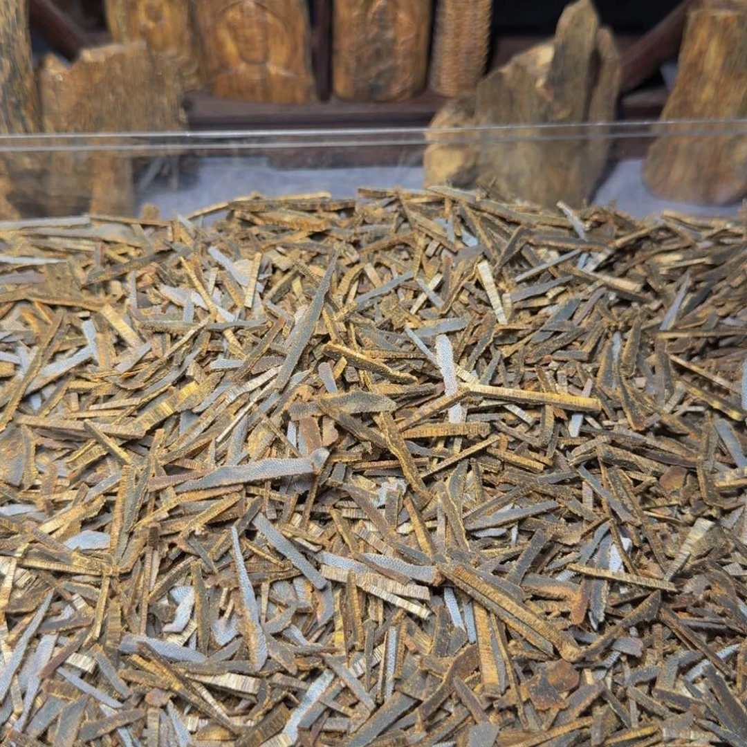 忙***碌木乌身高油切丝50克