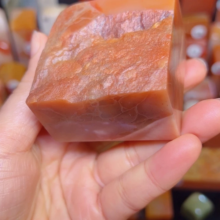 老挝石美***天老挝精品素章