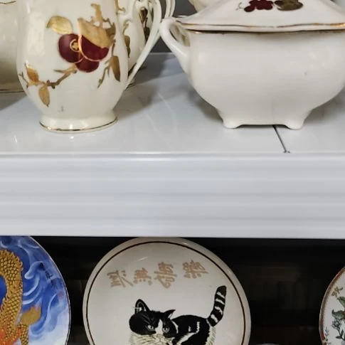 j***g瓷片瓷片，各种摆件，沙锅！