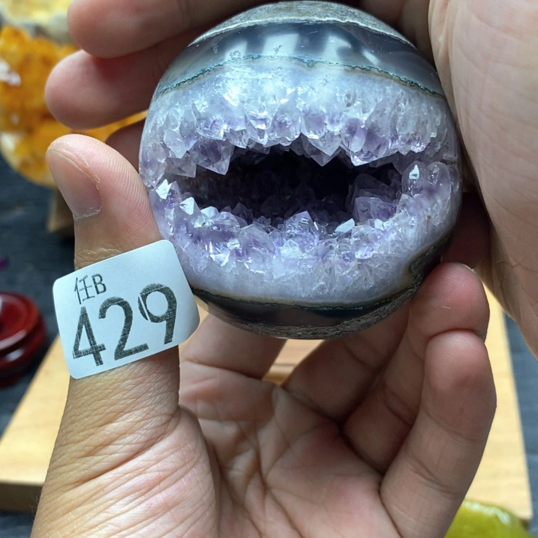 未镶嵌水晶大型摆件（非配饰）