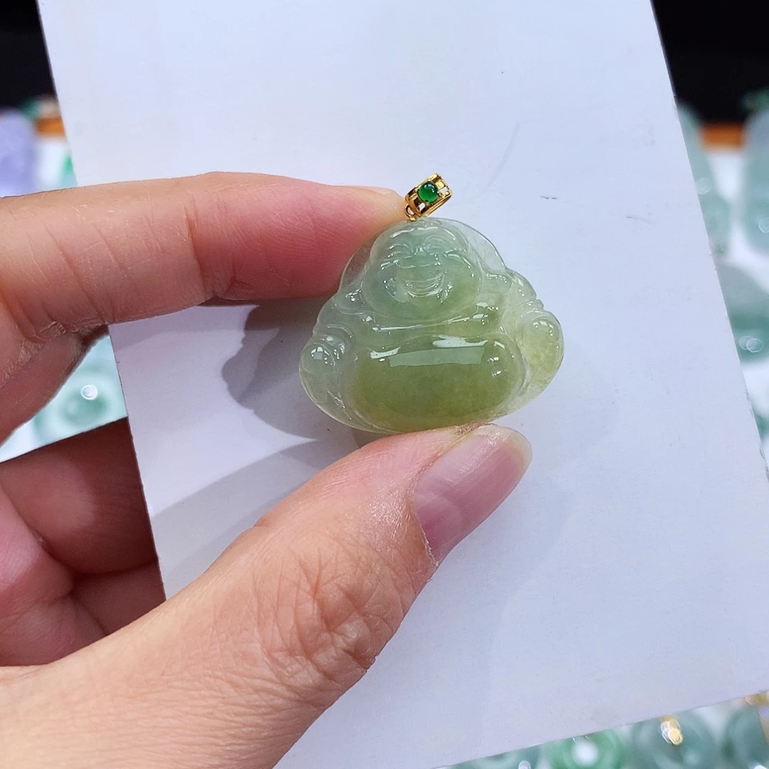 翡翠18K金镶嵌颈饰翡翠吊坠