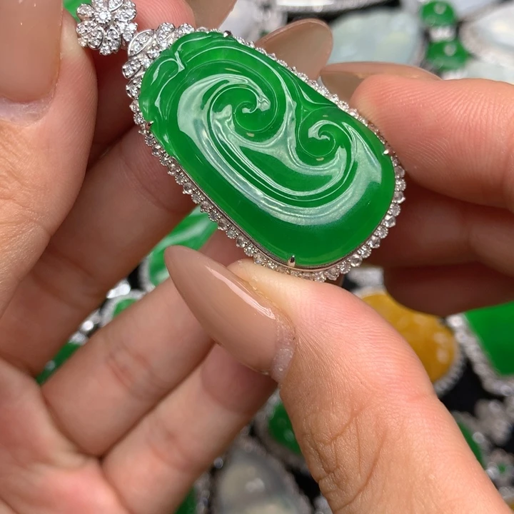 冰***芦翡翠18K金镶嵌吊坠(不含链)