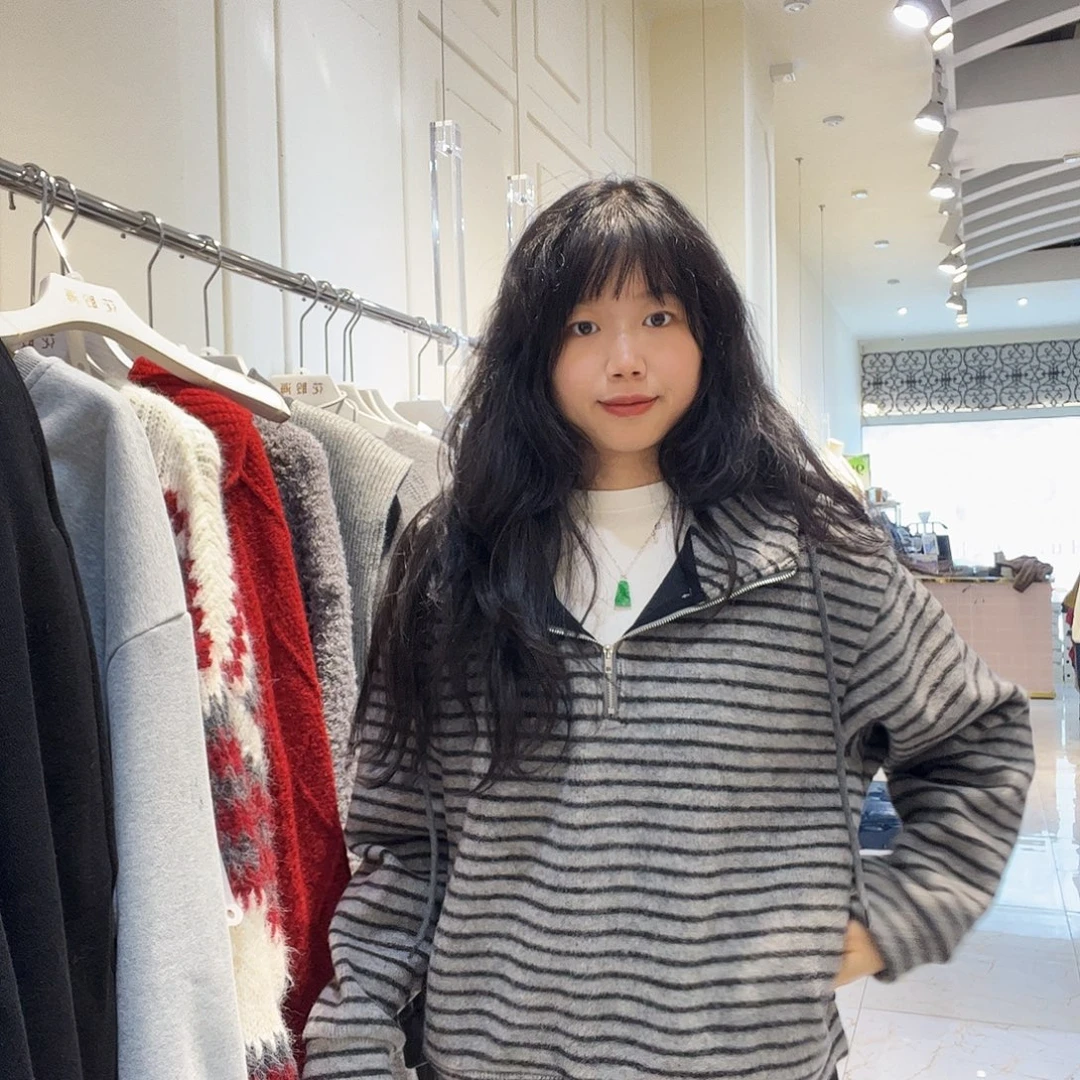 7 5733 条纹加绒卫衣