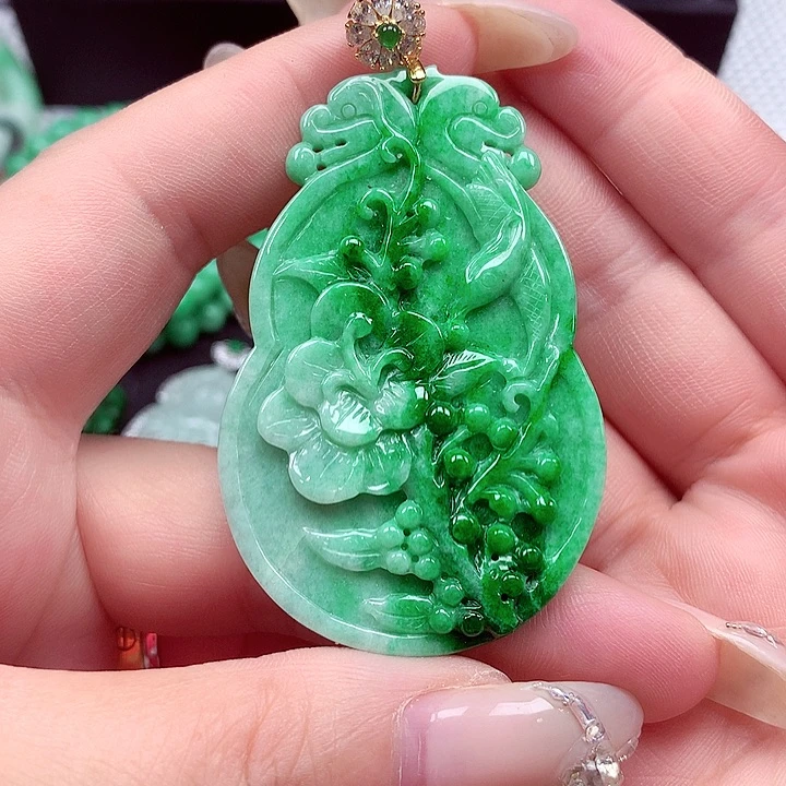 颈饰未镶嵌翡翠翡翠