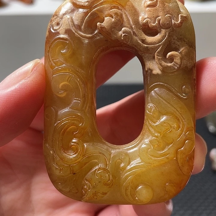 岫岩老玉（透闪石质玉）未镶嵌珠宝奇石
