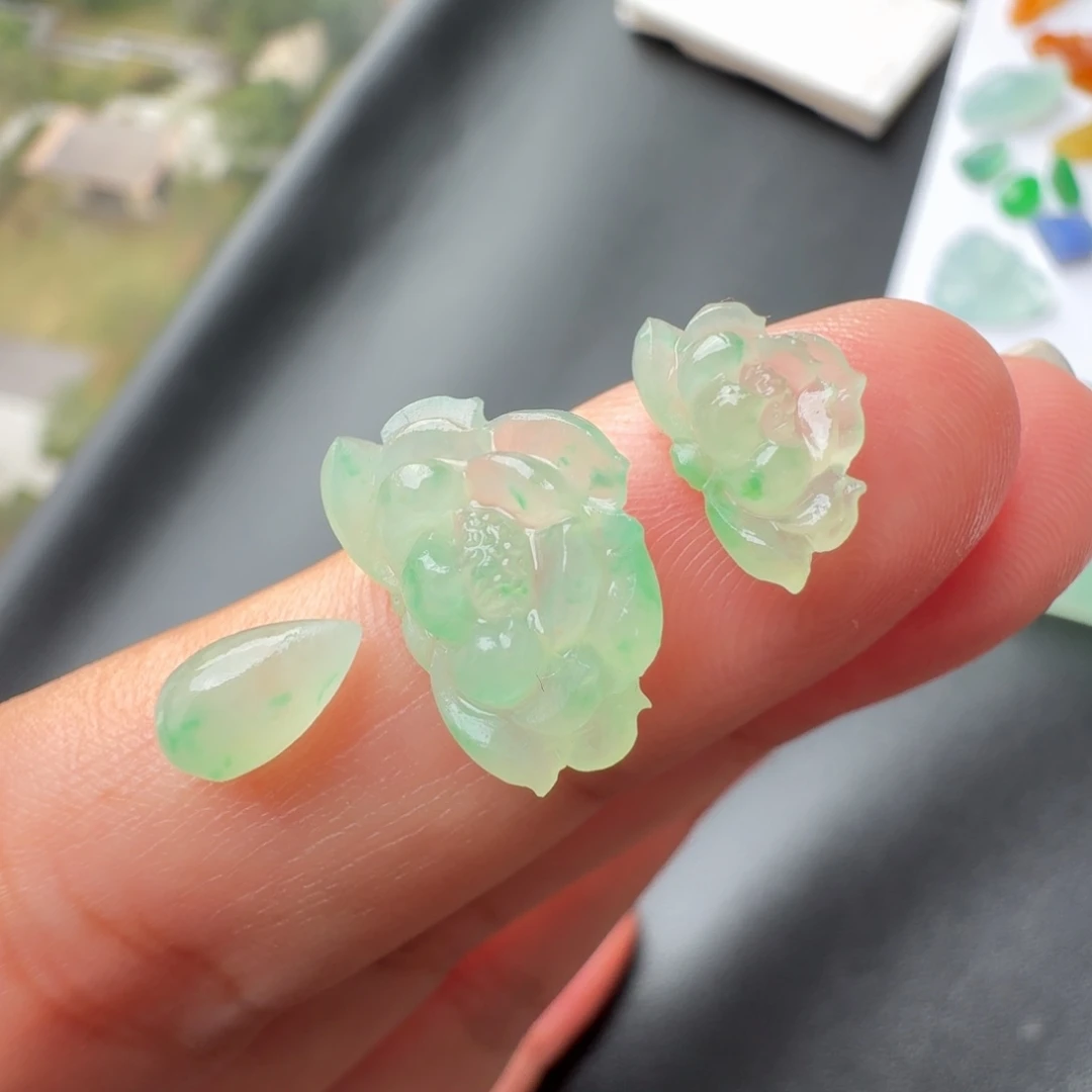 定制翡翠未镶嵌冰飘绿花莲花