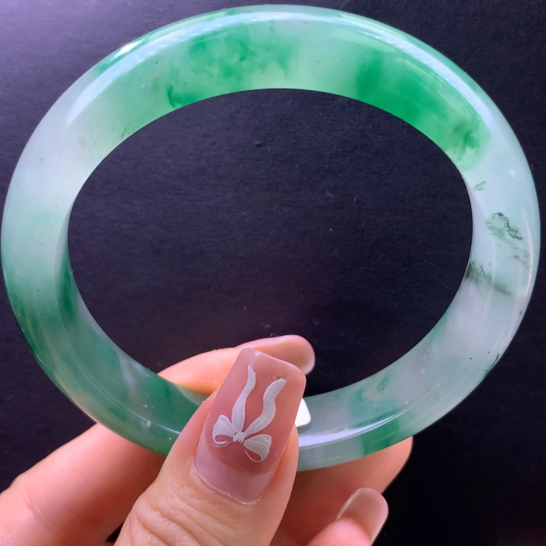 石英质玉未镶嵌手镯57