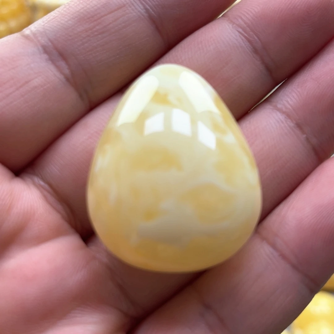 琥珀颈饰未镶嵌吊坠