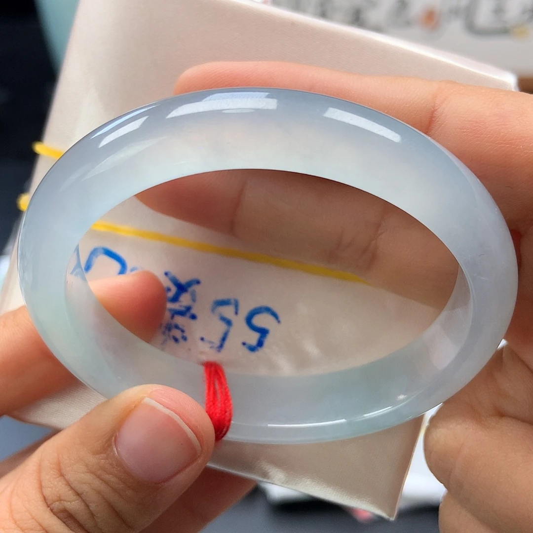 翡翠未镶嵌手镯65号