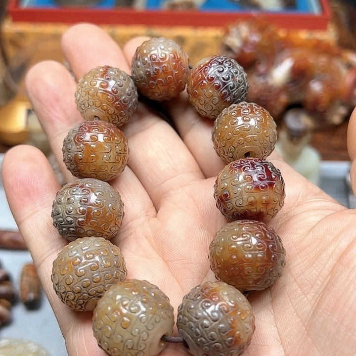 和田玉手串未镶嵌白**里