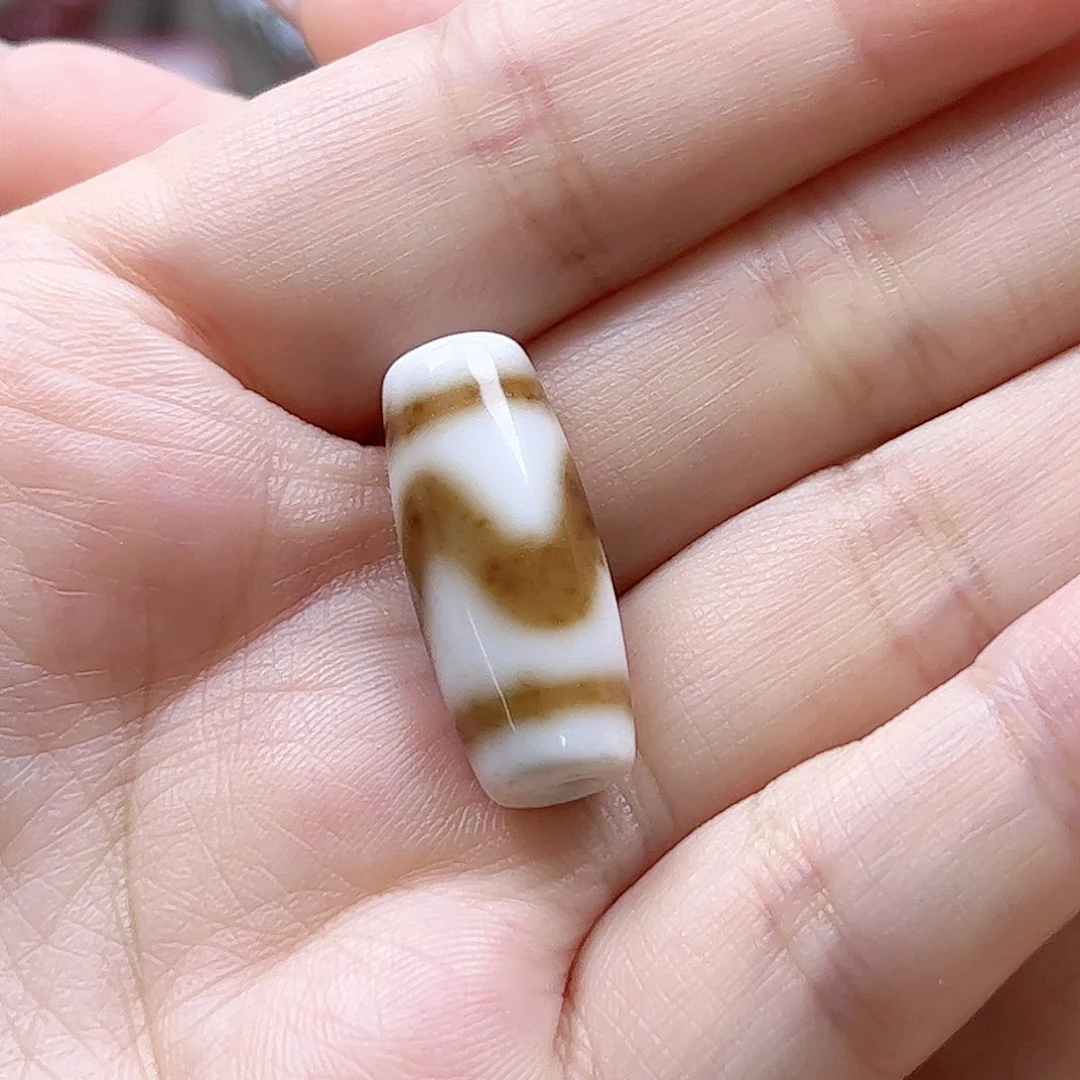 玛瑙/玉髓颈饰未镶嵌卿***?