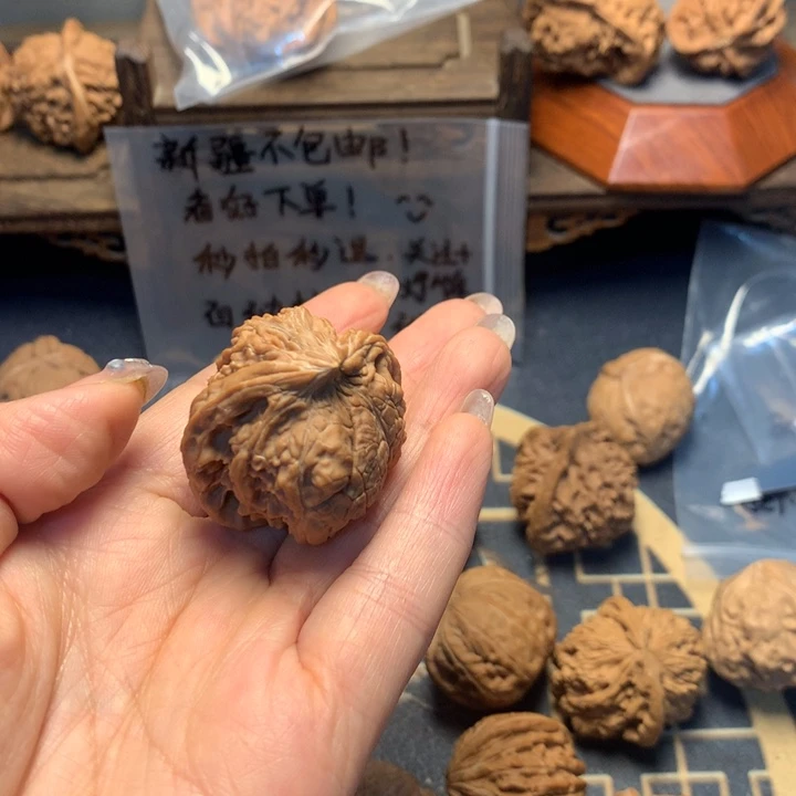 时***爱文玩核桃把件核桃