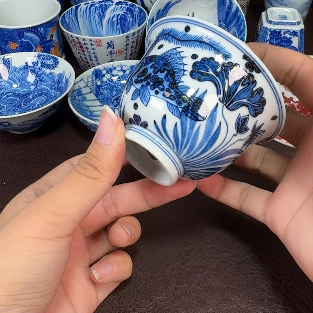 现代景德镇陶瓷杯