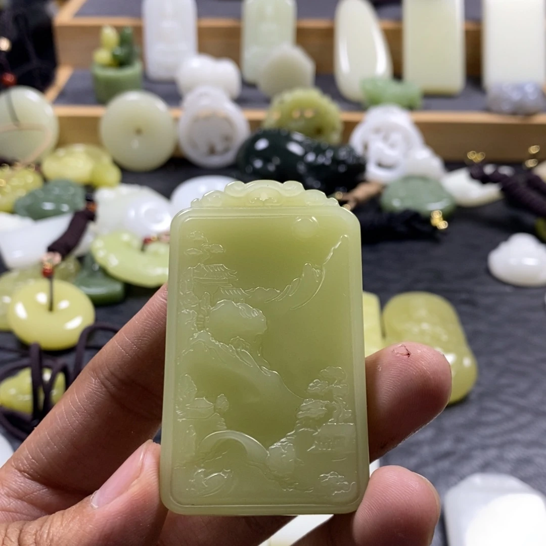 和田玉（青白玉）未镶嵌吊坠(赠链)金****哥