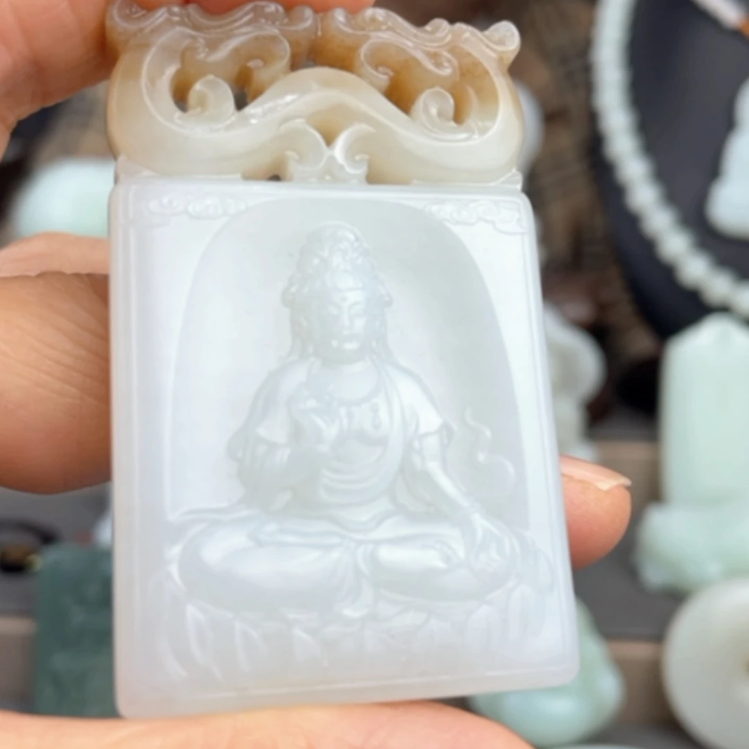 【闪购商品】颈饰未镶嵌和田玉