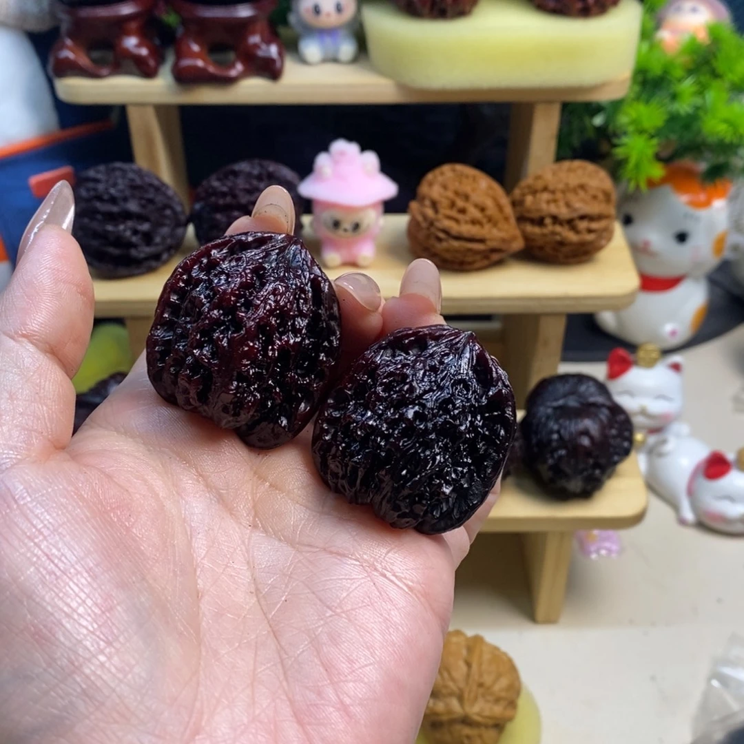 文玩核桃吊坠七彩凹底南疆35