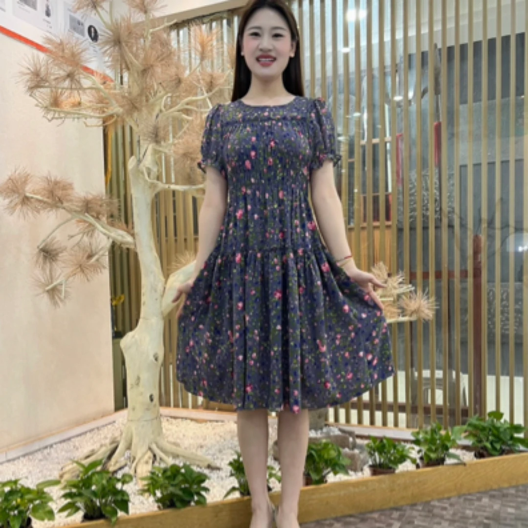 夏季新款连衣裙圆领气质收腰洋气显瘦过膝裙子大裙摆碎花中长裙子