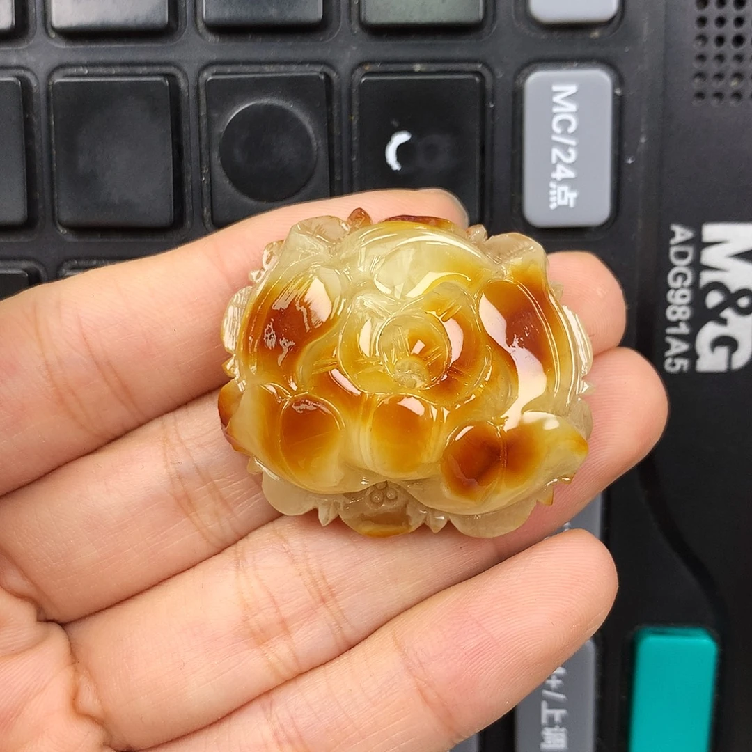 琥珀未镶嵌珠宝奇石