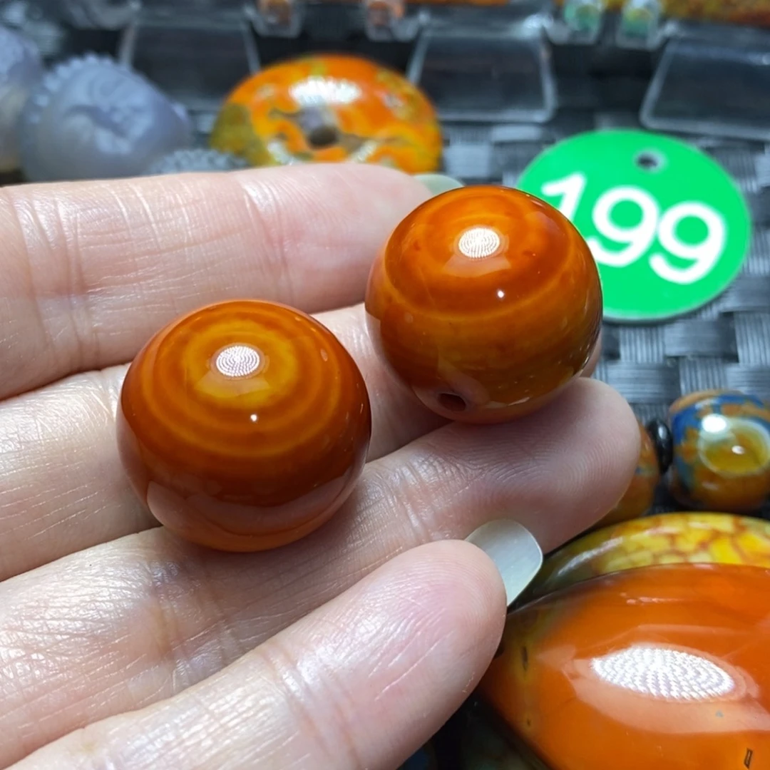 未镶嵌颈饰玛瑙/玉髓军