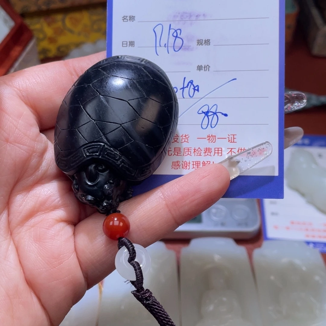 文***哥未镶嵌和田玉挂件