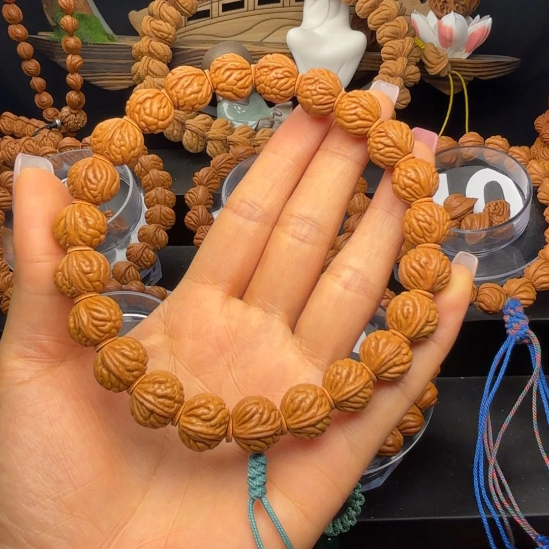 ****￴吊坠桃核野生小密纹13小手持