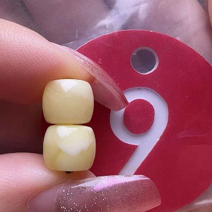 未镶嵌蜜蜡裸石8mm直切