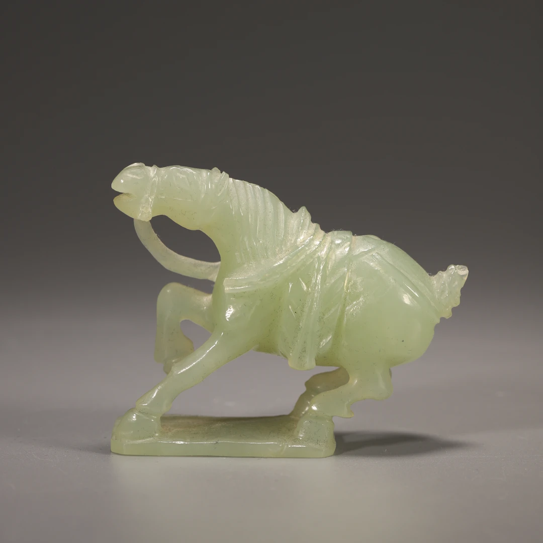 Lot02清代 岫玉马形摆件