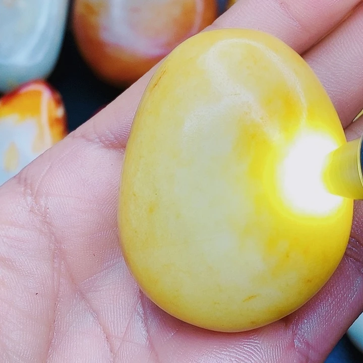 未镶嵌和田玉挂件