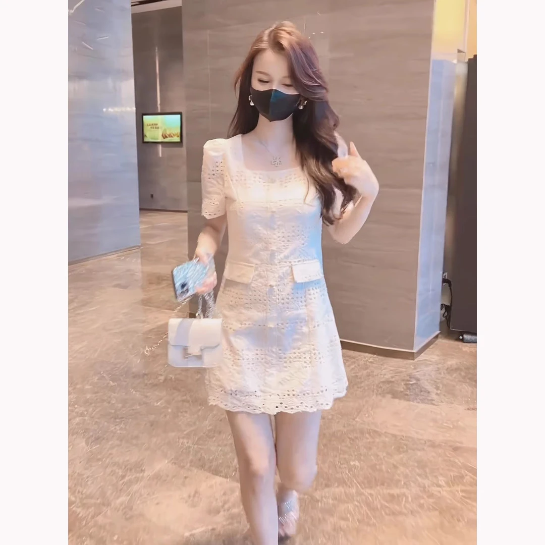 法式气质名媛方领连衣裙女夏季2025新款今年流行爆款a字收腰裙子